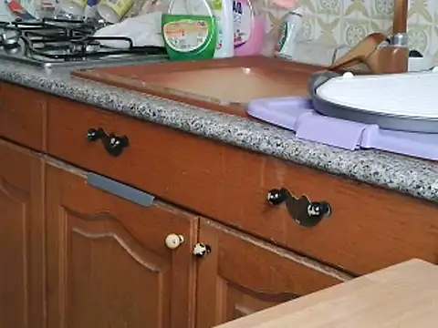 Snapshot of VeneRed chatting on 11.23.25 VeneRed online show from 11.23.25