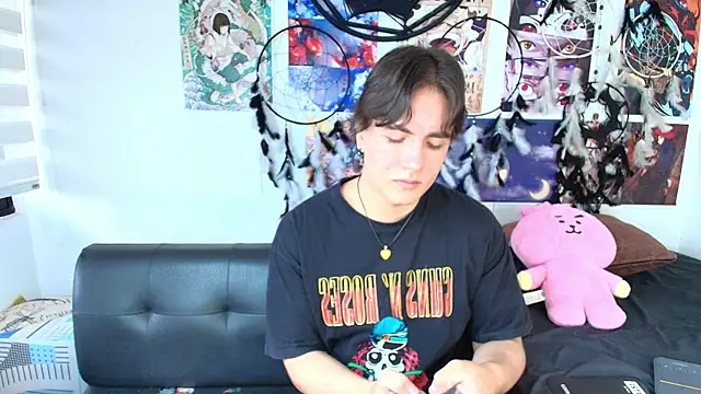 lukashollow  online show from 10.14.25