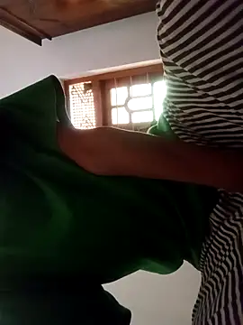 Snapshot of Naduni66 chatting on 11.19.25 Naduni66 online show from 11.19.25