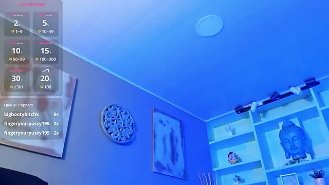 Lucy Williiams online show from 03.05.25