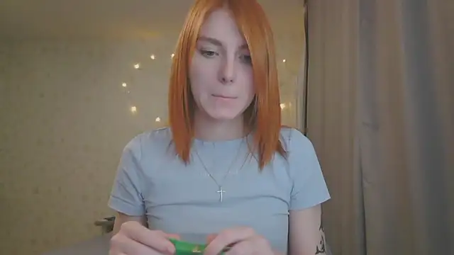 Snapshot of KateBunny chatting on 01.20.25 KateBunny online show from 01.20.25