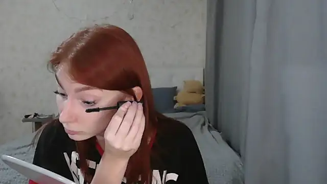 Snapshot of KateBunny chatting on 09.23.25 KateBunny online show from 09.23.25