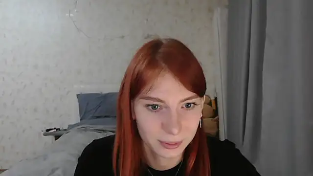 Snapshot of KateBunny chatting on 09.28.25 KateBunny online show from 09.28.25