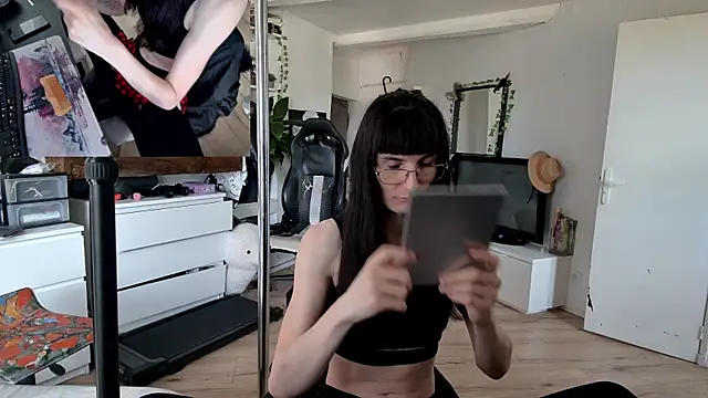 CeriseLapine online show from 11.15.25