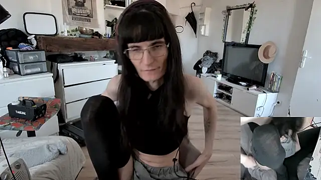 CeriseLapine online show from 12.18.25