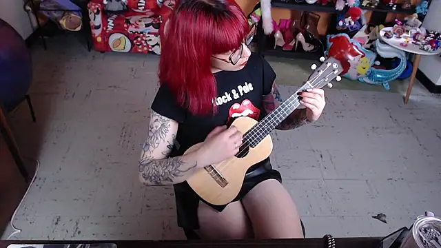 MissMiia2 online show from 02.11.26