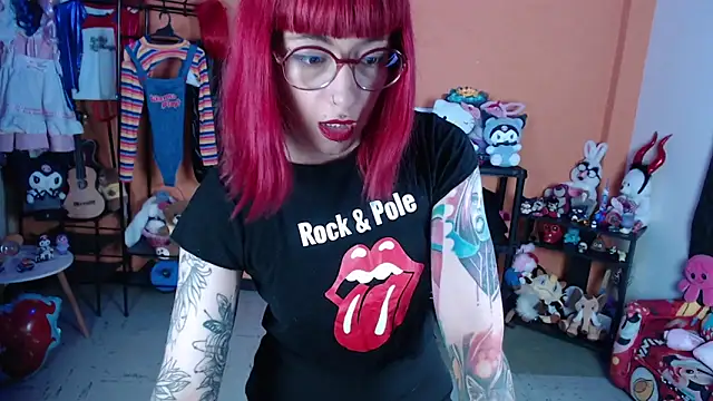 MissMiia2 online show from 02.26.26