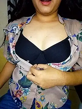 Indianhyna online show from 09.10.25