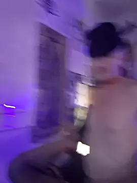 Snapshot of dreski86 chatting on 10.31.25 dreski86 online show from 10.31.25