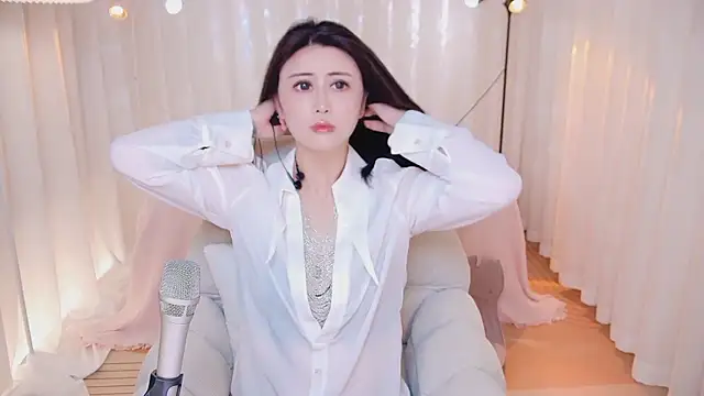 Daisy7 11 online show from 04.10.26