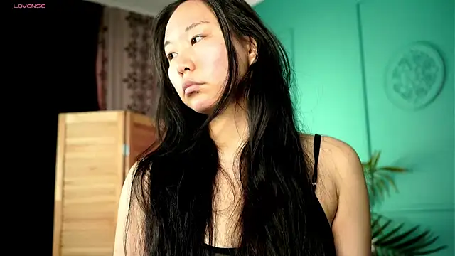 Snapshot of Inari_Okami_ chatting on 09.26.25 Inari Okami online show from 09.26.25