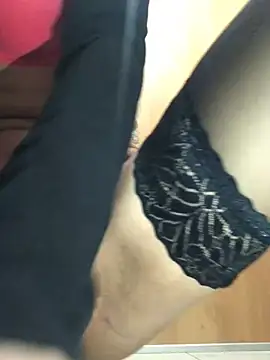 Snapshot of Diamond_Bunny_ chatting on 12.28.24 Diamond Bunny online show from 12.28.24