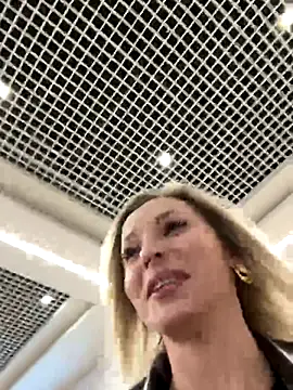 Snapshot of Diamond_Bunny_ chatting on 12.02.25 Diamond Bunny online show from 12.02.25