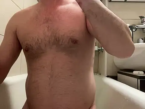 Snapshot of mesetti chatting on 02.04.25 mesetti online show from 02.04.25