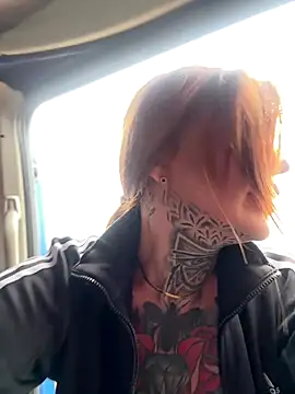 krysstal003 online show from 12.03.25