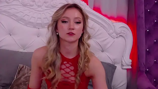 MiaNixan online show from 03.04.25