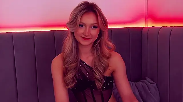 MiaNixan online show from 03.21.25