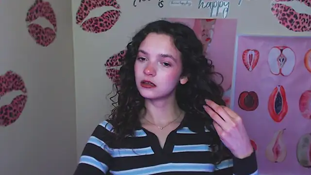 Snapshot of _SusieSu_ chatting on 02.07.26 SusieSu online show from 02.07.26