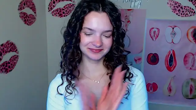 Snapshot of _SusieSu_ chatting on 02.11.26 SusieSu online show from 02.11.26