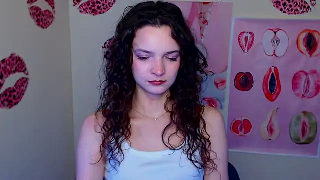 Snapshot of _SusieSu_ chatting on 02.19.26 SusieSu online show from 02.19.26