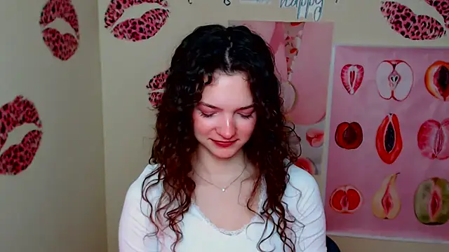 Snapshot of _SusieSu_ chatting on 02.26.26 SusieSu online show from 02.26.26