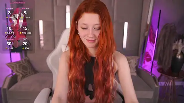 Snapshot of MagicLilu chatting on 03.13.25 MagicLilu online show from 03.13.25