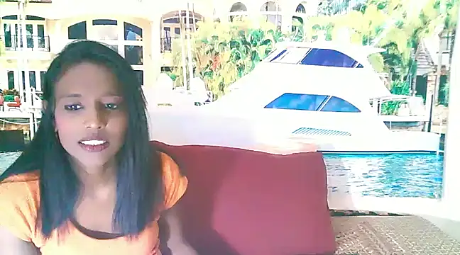 Snapshot of IndianLoveBug chatting on 12.19.24 IndianLoveBug online show from 12.19.24