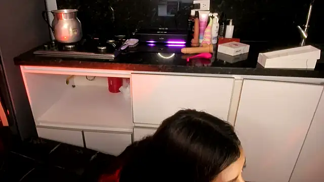 Tiffany sander online show from 03.23.25