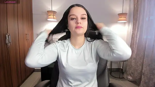 Bella-hadiid online show from 10.11.25