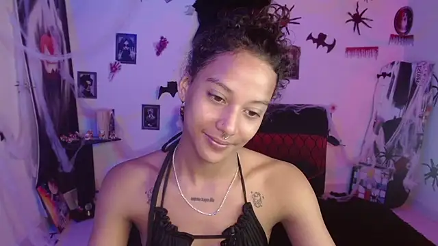 Snapshot of Chelsea__2 chatting on 10.25.25 Chelsea 2 online show from 10.25.25