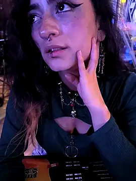 Lila Desiree online show from 01.18.25