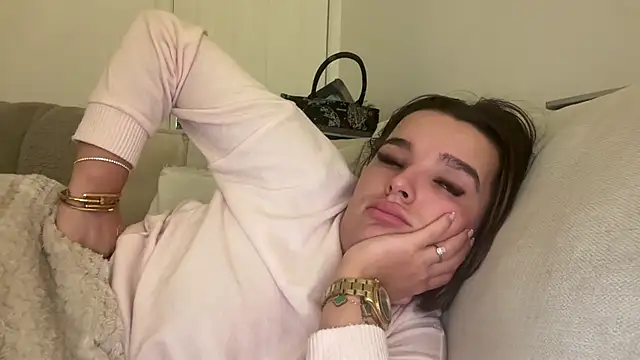 maisiesmithx online show from 01.27.25