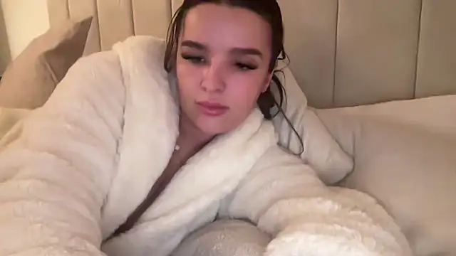 maisiesmithx online show from 02.01.25