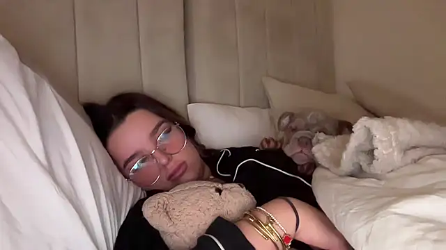 maisiesmithx online show from 02.03.25