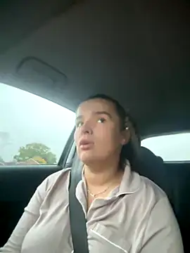 maisiesmithx online show from 10.14.25