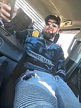 Beardedtattood online show from 10.14.25