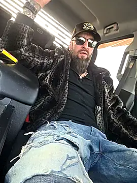 Beardedtattood online show from 01.18.26