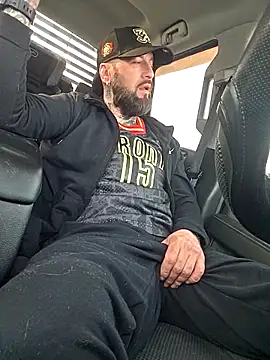 Snapshot of Beardedtattood chatting on 03.03.26 Beardedtattood online show from 03.03.26