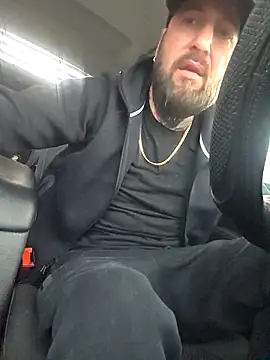 Snapshot of Beardedtattood chatting on 03.12.26 Beardedtattood online show from 03.12.26