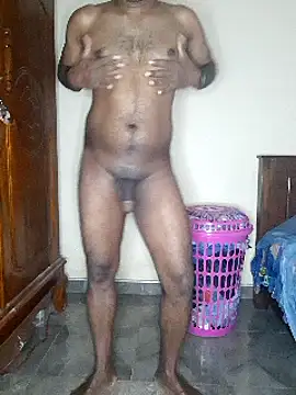 Snapshot of SuranSexy33 chatting on 02.17.25 SuranSexy33 online show from 02.17.25