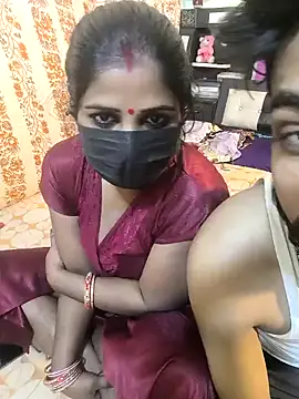 Snapshot of Indian_Lust_Couple chatting on 12.24.24 Indian Lust Couple online show from 12.24.24