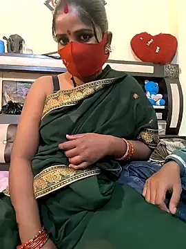 Snapshot of Indian_Lust_Couple chatting on 01.26.25 Indian Lust Couple online show from 01.26.25