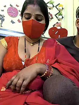 Snapshot of Indian_Lust_Couple chatting on 02.01.25 Indian Lust Couple online show from 02.01.25