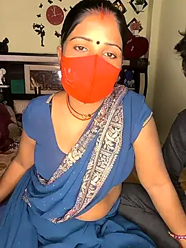 Snapshot of Indian_Lust_Couple chatting on 02.18.25 Indian Lust Couple online show from 02.18.25
