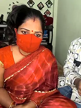 Snapshot of Indian_Lust_Couple chatting on 02.22.25 Indian Lust Couple online show from 02.22.25