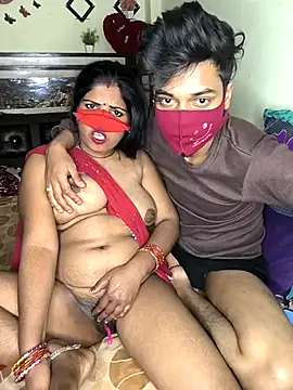 Snapshot of Indian_Lust_Couple chatting on 02.27.25 Indian Lust Couple online show from 02.27.25