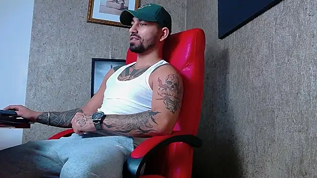 Snapshot of NigelBoydXXX chatting on 01.30.25 NigelBoydXXX online show from 01.30.25