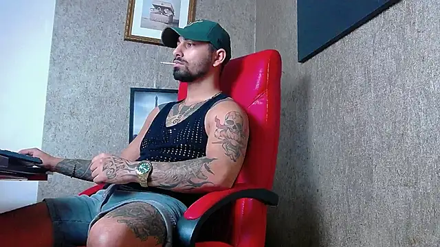Snapshot of NigelBoydXXX chatting on 02.12.25 NigelBoydXXX online show from 02.12.25