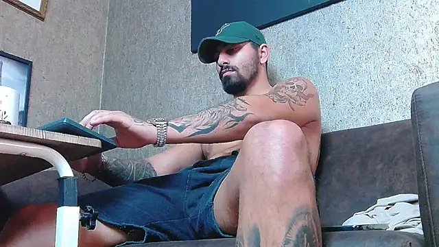 Snapshot of NigelBoydXXX chatting on 02.26.25 NigelBoydXXX online show from 02.26.25