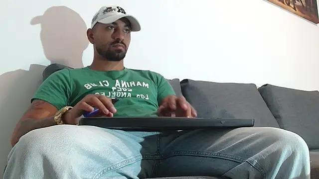 Snapshot of NigelBoydXXX chatting on 09.10.25 NigelBoydXXX online show from 09.10.25